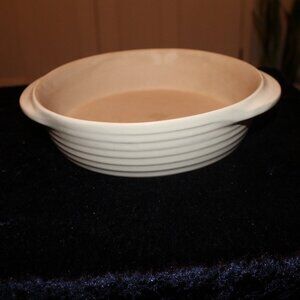Pampered Chef Round Baker Family Heritage New Traditions Collection Vanilla